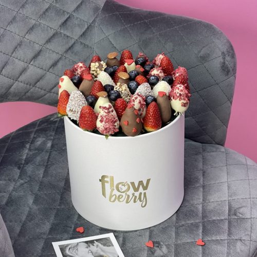 Шляпная коробка "Будь моей"