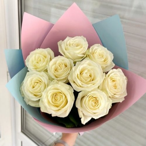 Букет из 9 белых роз